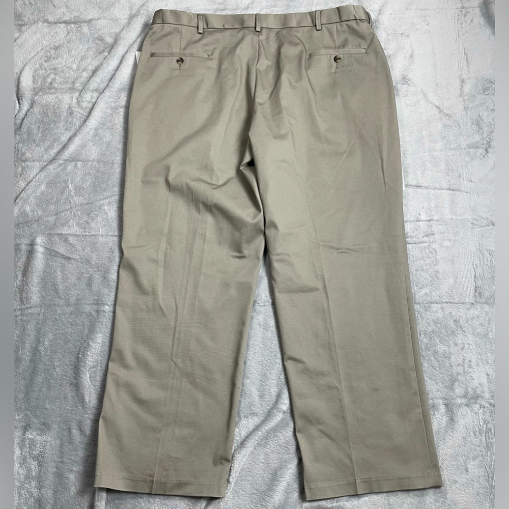 Haggar Pants 42x29 Mens NWT Iron Free Premium Khaki Classic Fit - Picture 5 of 9